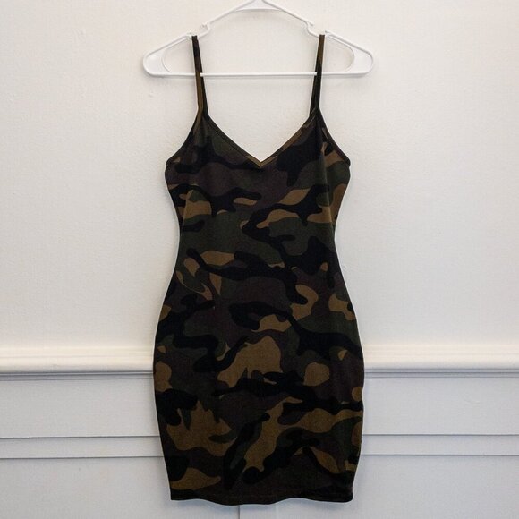 Popular 21 Dresses & Skirts - Camouflage Bodycon Mini Dress Medium Popular 21 Spaghetti Strap Stretch